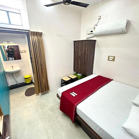Om Lingeswaran Home Stay Tiruvannāmalai Zewnętrze zdjęcie